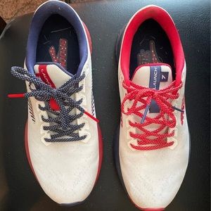 Like new red white and blue Brooks running shoes